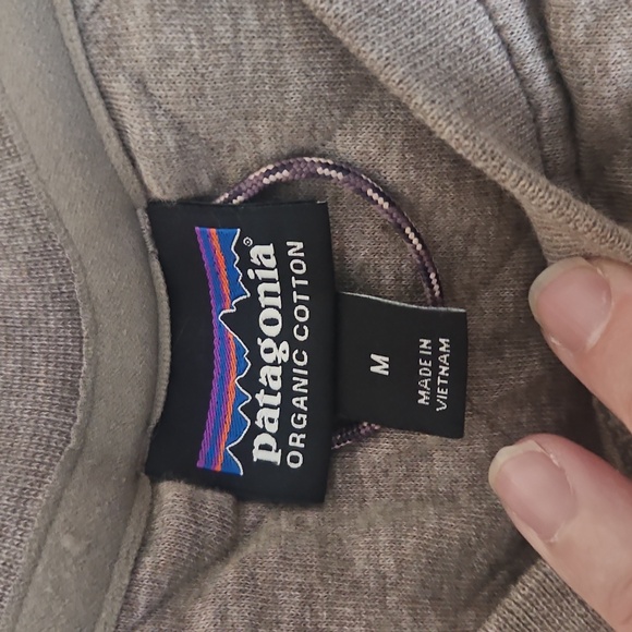 Patagonia quilted crew neck top - Picture 3 of 4